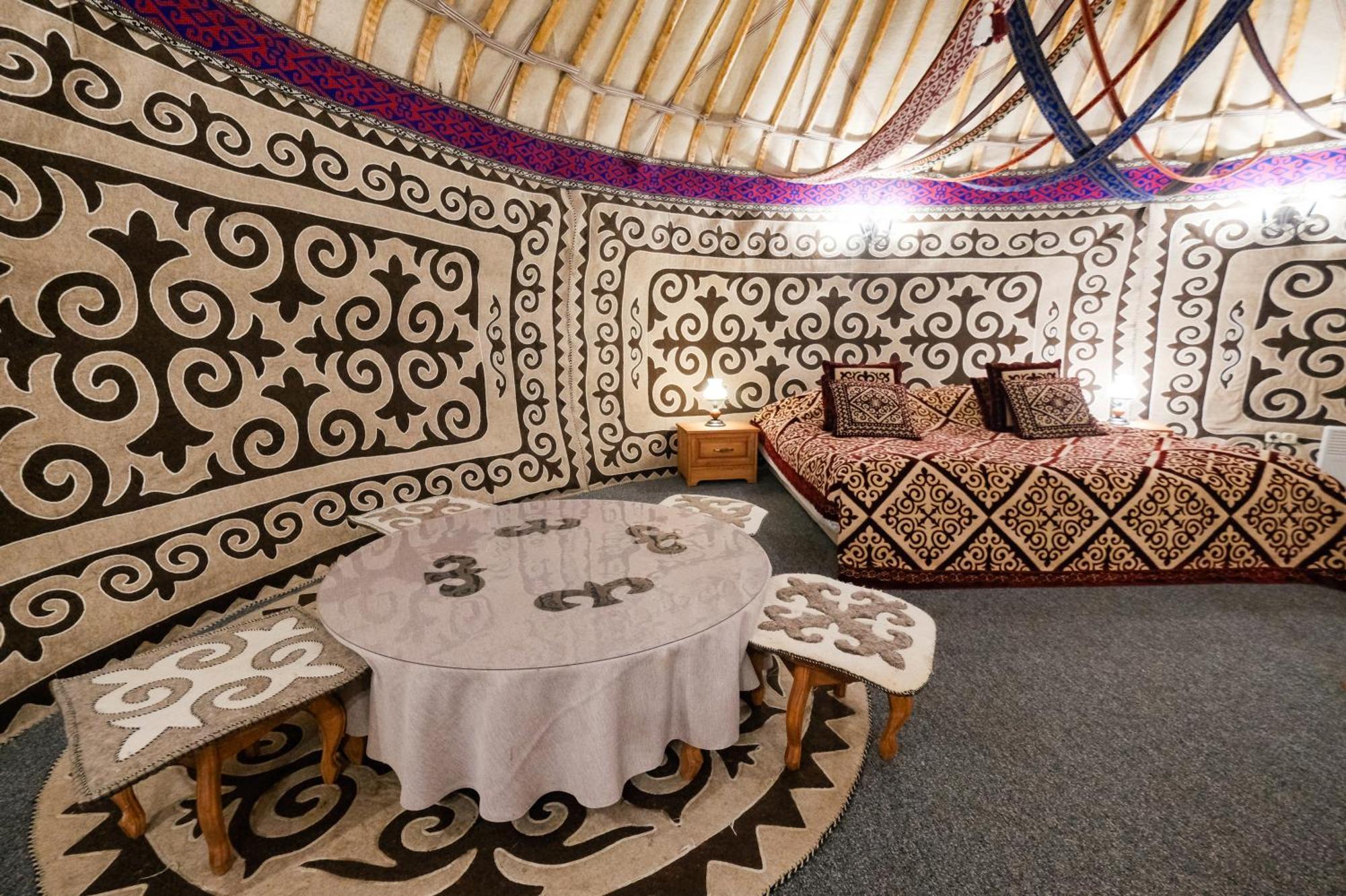 Oi-Qaragai Mountain Resort Besqaynar 外观 照片